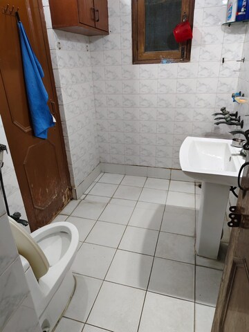Bathroom in 3 BHK Independent House at Sector 56 – for Rent