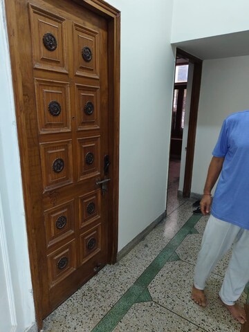 Furnished Amenities in 3 BHK Independent House at Sector 56 – for Rent