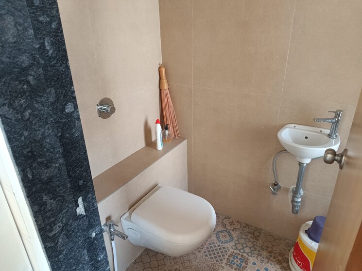 Bathroom, nakul-raj 1 Bedroom 420 Sq.Ft. Apartment In Malad West Mumbai 8250538