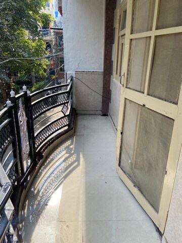 Balcony in 2.5 BHK Independent House at Sector 55 – for Rent