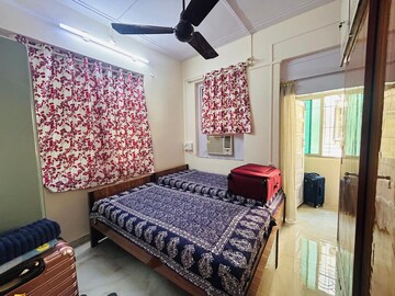 Bedroom in 2 BHK Apartment at Gokul Nivas, Dadar West – for Rent