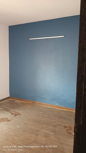 Room in 3 BHK Builder Floor at BPTP Park 81, Sector 81 – for Rent
