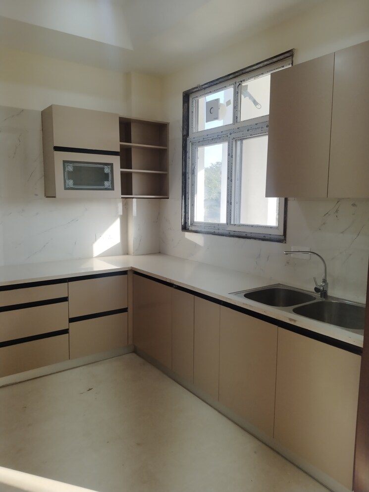 Kitchen, mall-fifty-one 3 Bedroom 1750 Sq.Ft. Builder Floor In Sector 51 Gurgaon 8250592