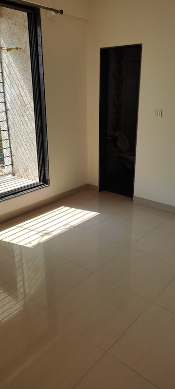 Room in 2 BHK Apartment at Safal Shree Saraswati Phase 4, Chembur – for Rent