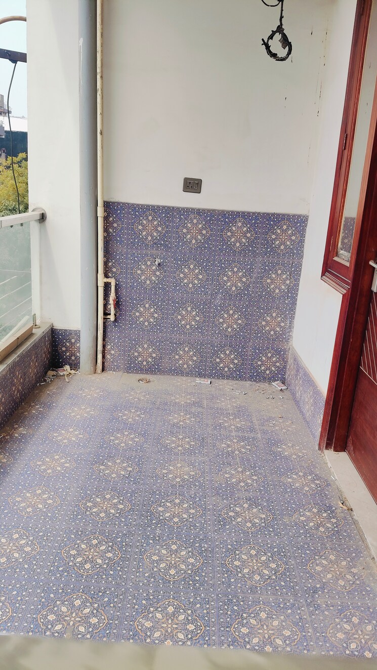 Balcony, shakti khand 3 Bedroom 1350 Sq.Ft. Builder Floor In Shakti Khand Ghaziabad 8250637