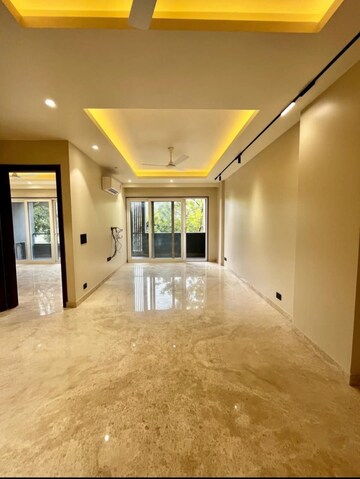 Room in 3 BHK Builder Floor at Sector 48 – for Sale