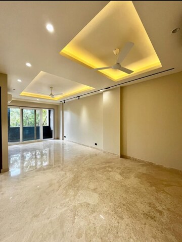 Room in 3 BHK Builder Floor at Sector 48 – for Sale