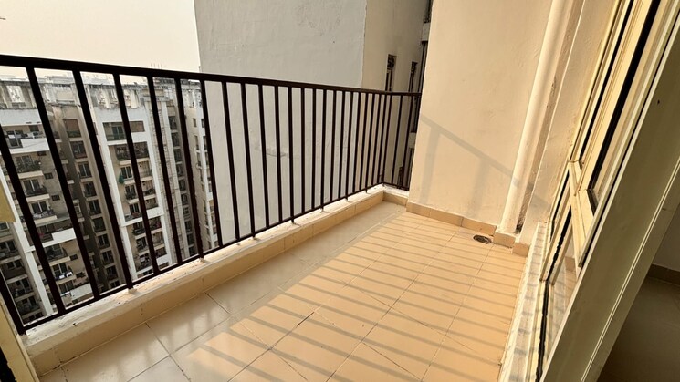 Balcony, migsun-ultimo 2 Bedroom 1005 Sq.Ft. Apartment In Omicron Iii Greater Noida Greater Noida 8250620