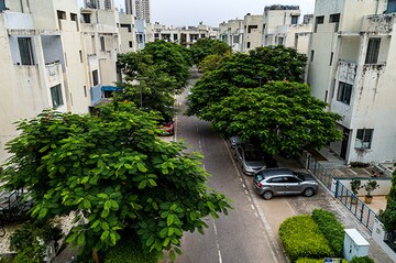 Balcony in 2 BHK Builder Floor at Vatika India Next, Sector 82 – for Rent