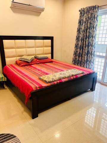 Bedroom in 3 BHK Builder Floor at BPTP Park 81, Sector 81 – for Rent