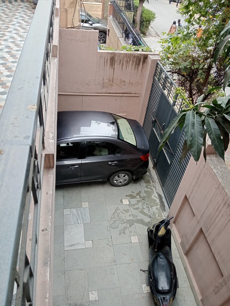 Exterior View, anand vihar 6+ Bedroom 278 Sq.Yd. Independent House In Anand Vihar Delhi 8250559