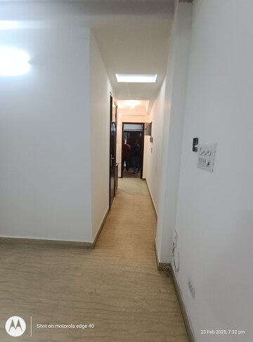  2 BHK Builder Floor at Mukherjee Nagar – for Sale