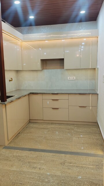Kitchen in 3 BHK Builder Floor at Gyan Khand – for Sale