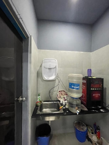 Furnished Amenities in  Office Space at Salt Lake Sector V – for Rent