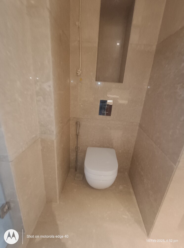 Bathroom, greater kailash i 5 Bedroom 640 Sq.Yd. Builder Floor In Greater Kailash I Delhi 8250751