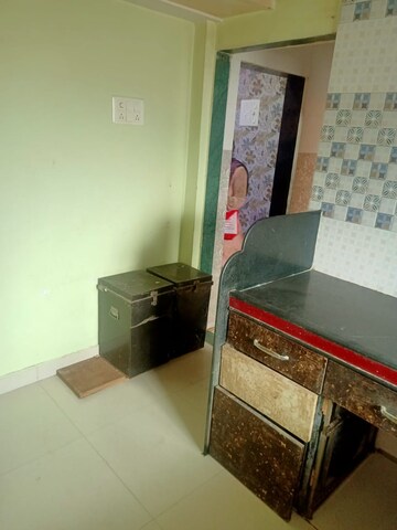 Furnished Amenities in 2 BHK Apartment at Hanuman Apartment Kalyan, Kalyan East – for Rent