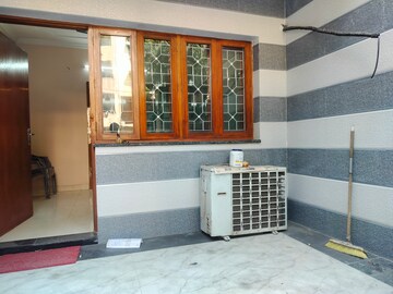 Living Room in 4 BHK Apartment at Sarita Vihar – for Rent