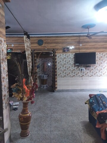 Parking in 2 BHK Apartment at Dilshad Garden – for Rent