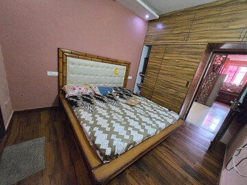Bedroom in 3 BHK Builder Floor at Guru Nanak Enclave, Dhakoli Village – for Rent