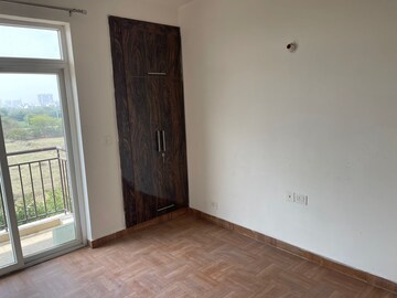 Room in 2 BHK Apartment at KLJ Platinum Heights, Sector 77 – for Rent