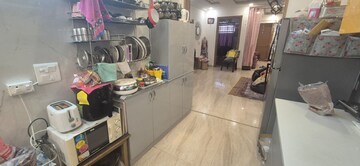 Team Area in 3 BHK Builder Floor at Sector 77 – for Rent