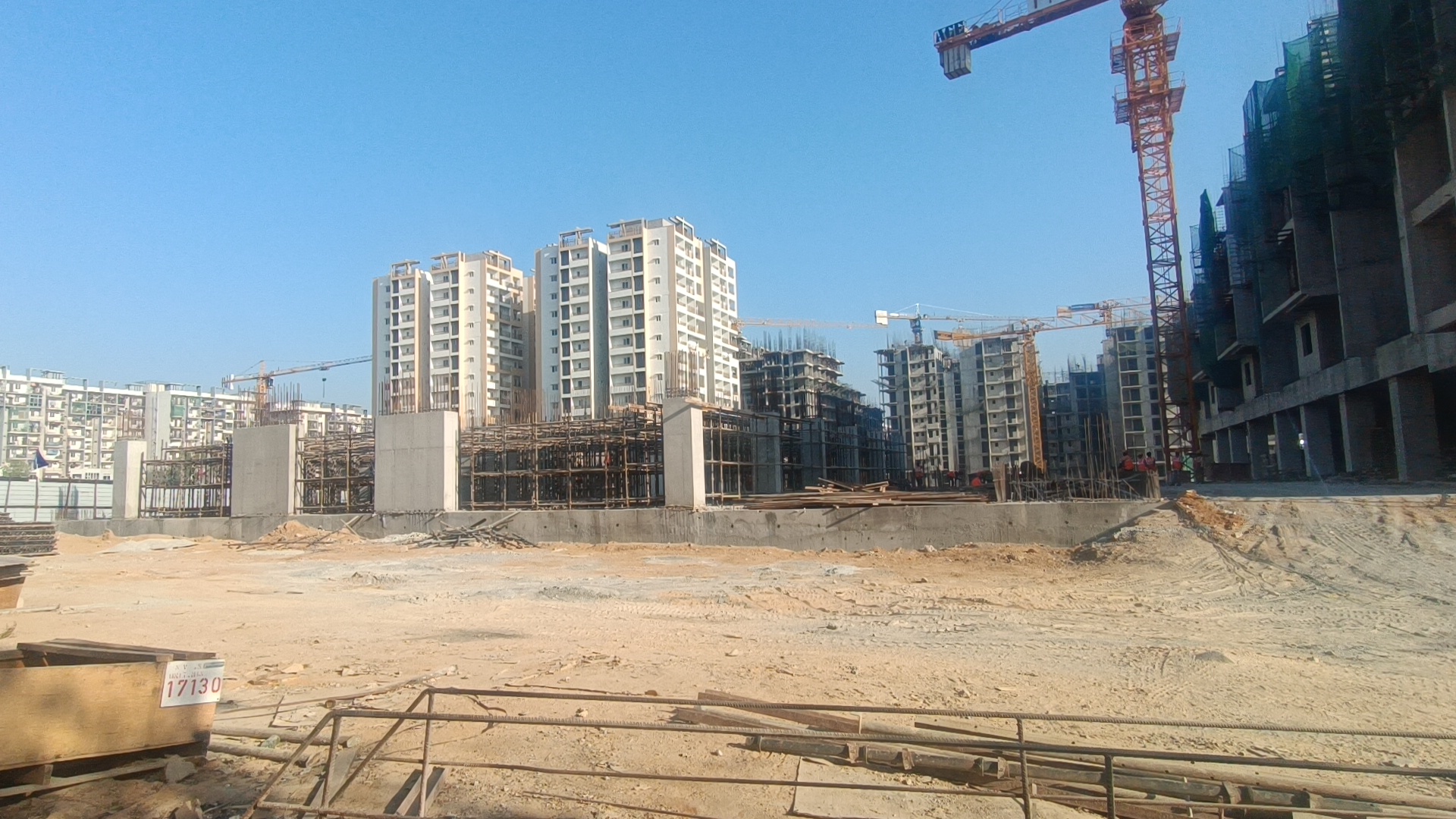 3 BHK + Study Room Apartment For Sale in KMR Luxor Exclusive