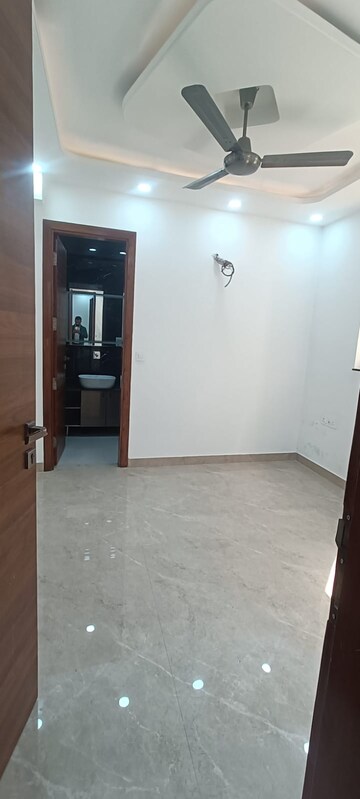 3 BHK Apartment For Rent in Sector 5, Dwarka