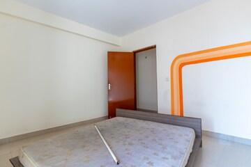 Room in 3 BHK Apartment at Altair Apartments, Sarjapur Road – for Rent