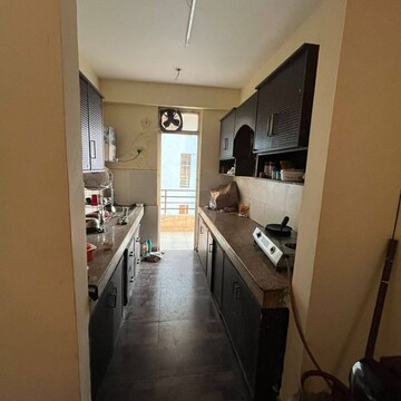 Building Lobby in 2.5 BHK Apartment at Jm Orchid, Sector 76 – for Rent
