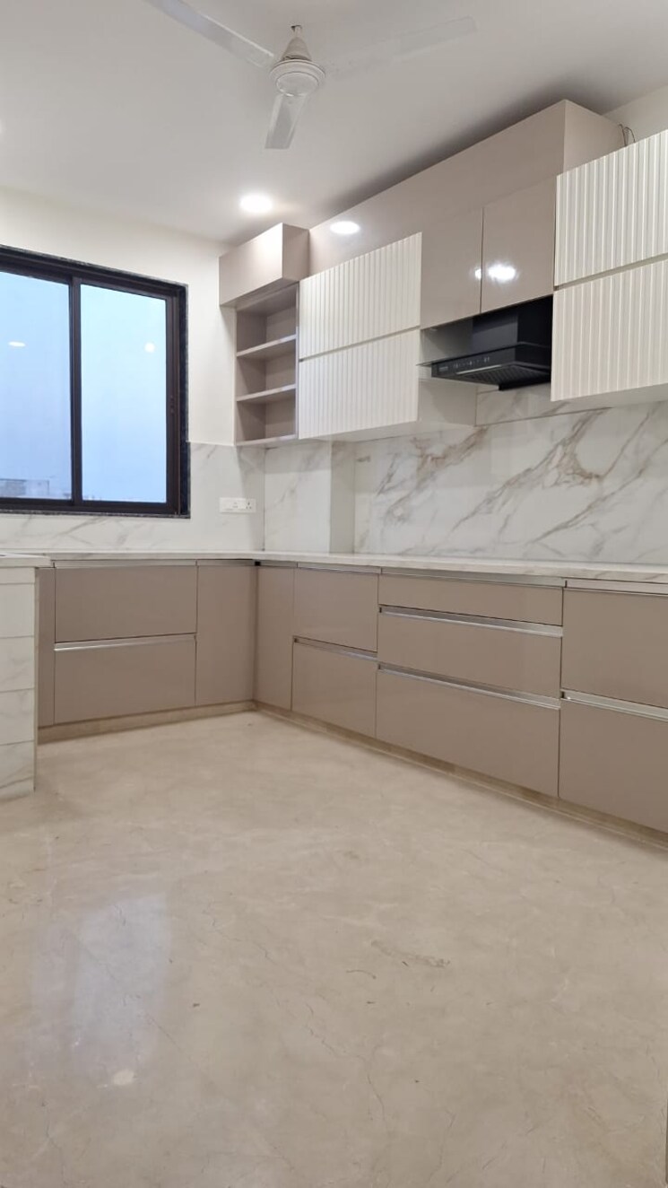 Kitchen, ip extension 1 Bedroom 800 Sq.Ft. Apartment In Ip Extension Delhi 8251241