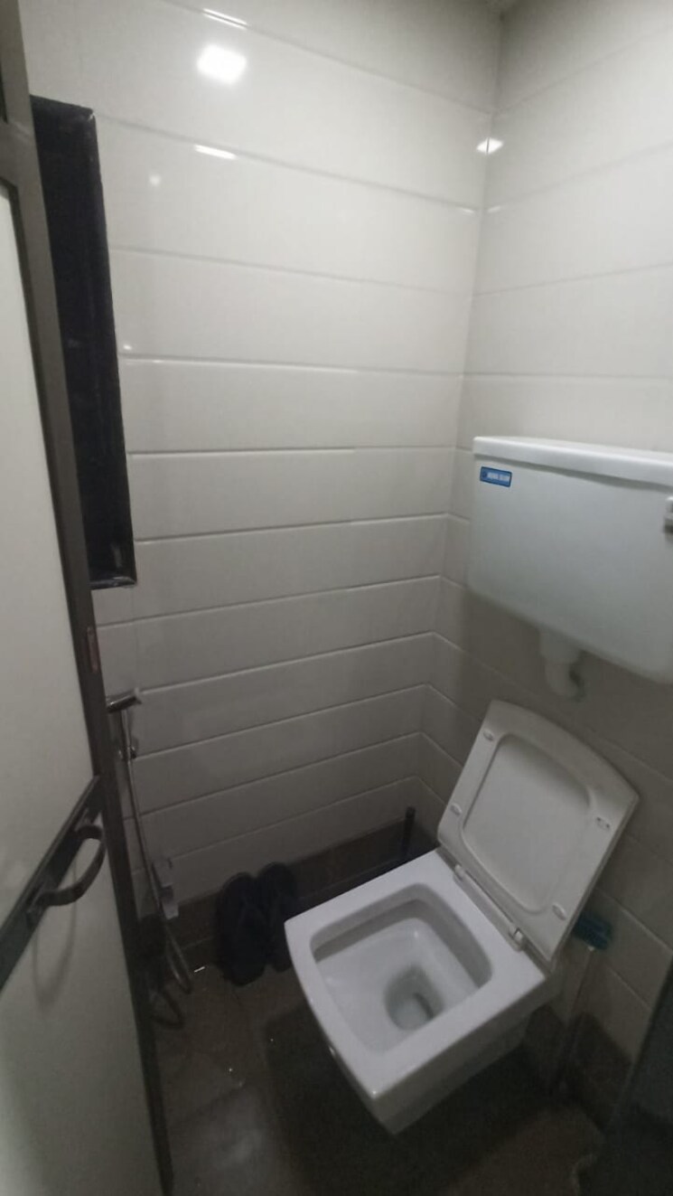 Bathroom, raja park 3 Bedroom 1451 Sq.Ft. Apartment In Raja Park Jaipur 8251413