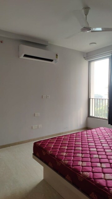 Bedroom in 3 BHK Apartment at Oberoi Maxima, Andheri East – for Rent