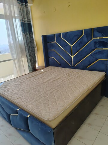 Bedroom in 2 BHK Apartment at Ansal Sushant Estate, Sector 52 – for Rent
