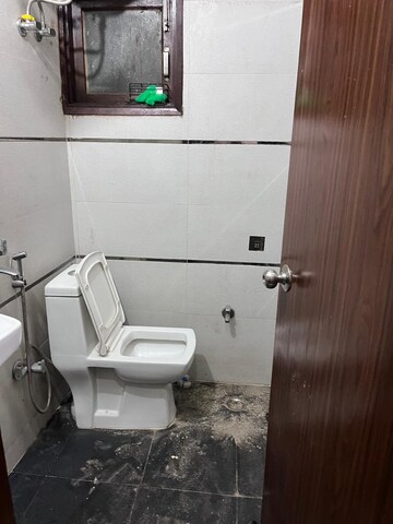 Bathroom in 1 BHK Builder Floor at Sector 24 – for Rent