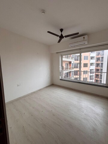 Room in 3 BHK Apartment at Experion Windchants, Sector 112 – for Rent