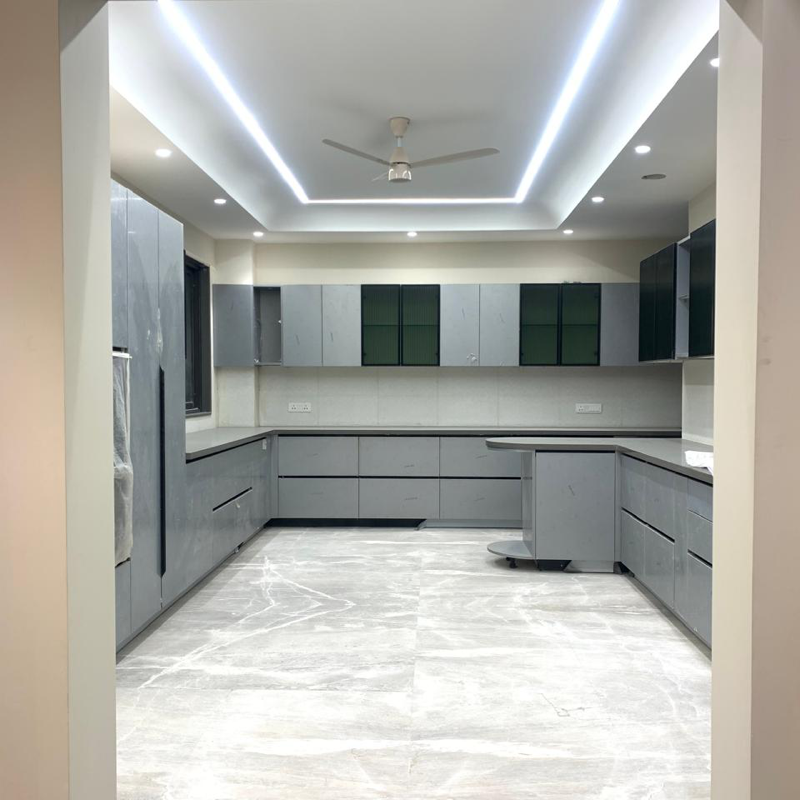 4 BHK + Pooja Room,Servant Room,Study Room Builder Floor For Sale in SS Southend Floors