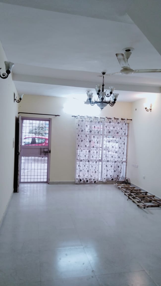 2 BHK + Extra Room Apartment For Sale in Sector D Pocket 8 Vasant 