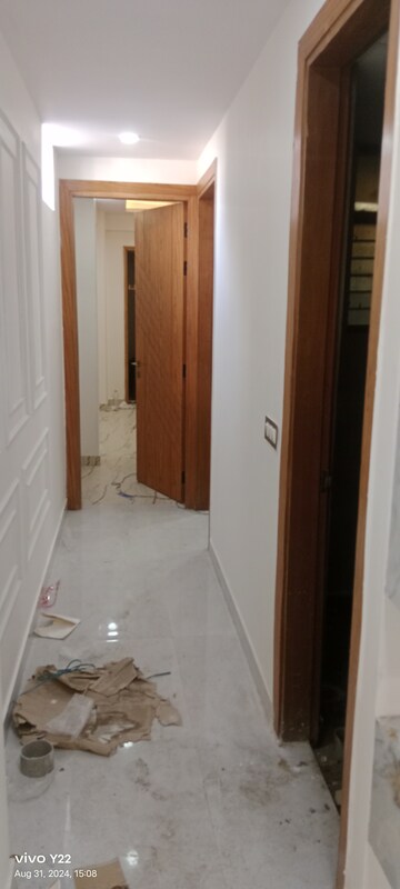 Building Lobby in 1 RK Builder Floor at Sector 73 – for Sale