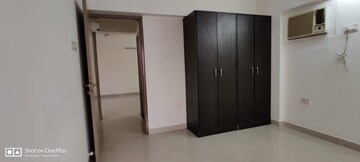 Room in 2 BHK Apartment at Sundew CHS, Chandivali – for Rent