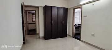 Room in 2 BHK Apartment at Sundew CHS, Chandivali – for Rent
