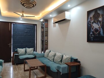 Living Room in 3 BHK Builder Floor at Sector 24 – for Rent