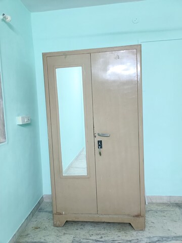 Room in 2 BHK Apartment at Tapovan CHS, Goregaon East – for Rent