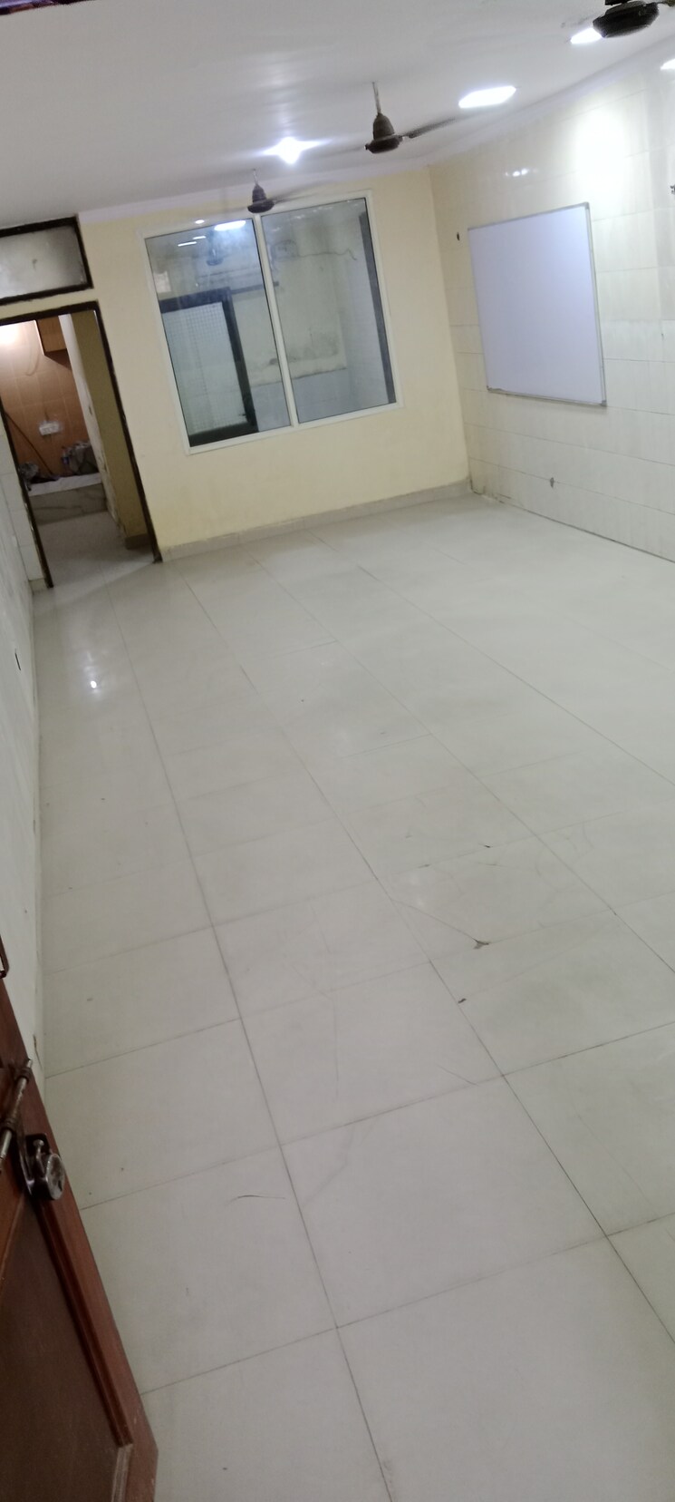 Room, amar colony 6+ Bedroom 3600 Sq.Ft. Independent House In Amar Colony Delhi 8251794