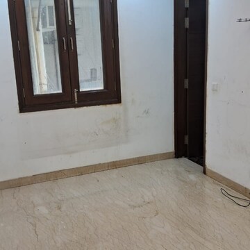 Room in 2 BHK Builder Floor at Lajpat Nagar I – for Rent