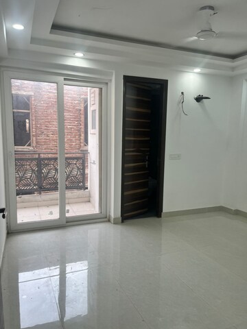 1 BHK Builder Floor For Rent in Sector 24