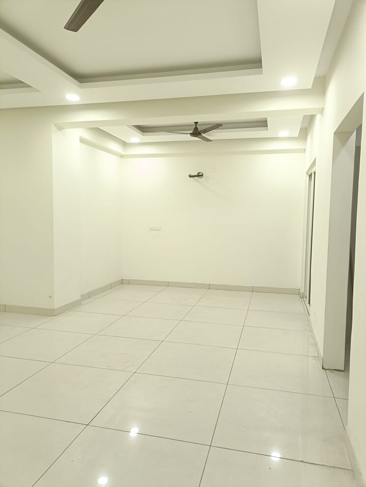 Bathroom, maxvel-residency 3 Bedroom 1880 Sq.Ft. Apartment In Gujrara Mansingh Dehradun 8252119