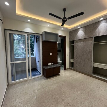 Room in 3 BHK Builder Floor at Jangpura – for Rent