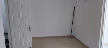 Room in 3 BHK Apartment at Hsr Layout – for Sale