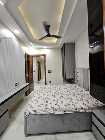 Bedroom in 3 BHK Apartment at Hsr Layout – for Sale