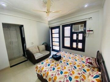 Bedroom in 1 BHK Apartment at Sector 46 – for Rent